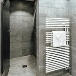 イン Furka 3*