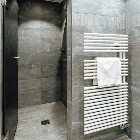 Mini-hôtel Furka 3*