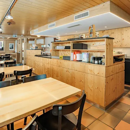Mini-hôtel Furka 3*