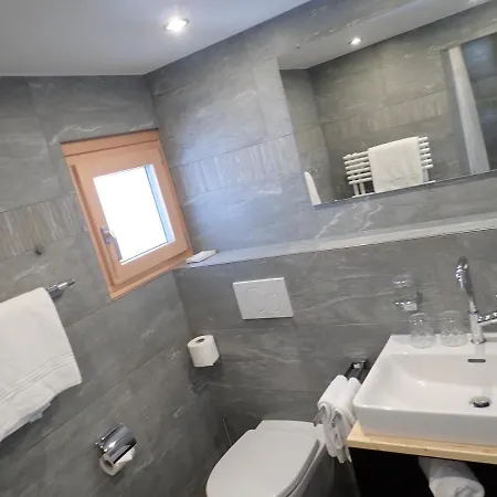 אורחן Furka 3*